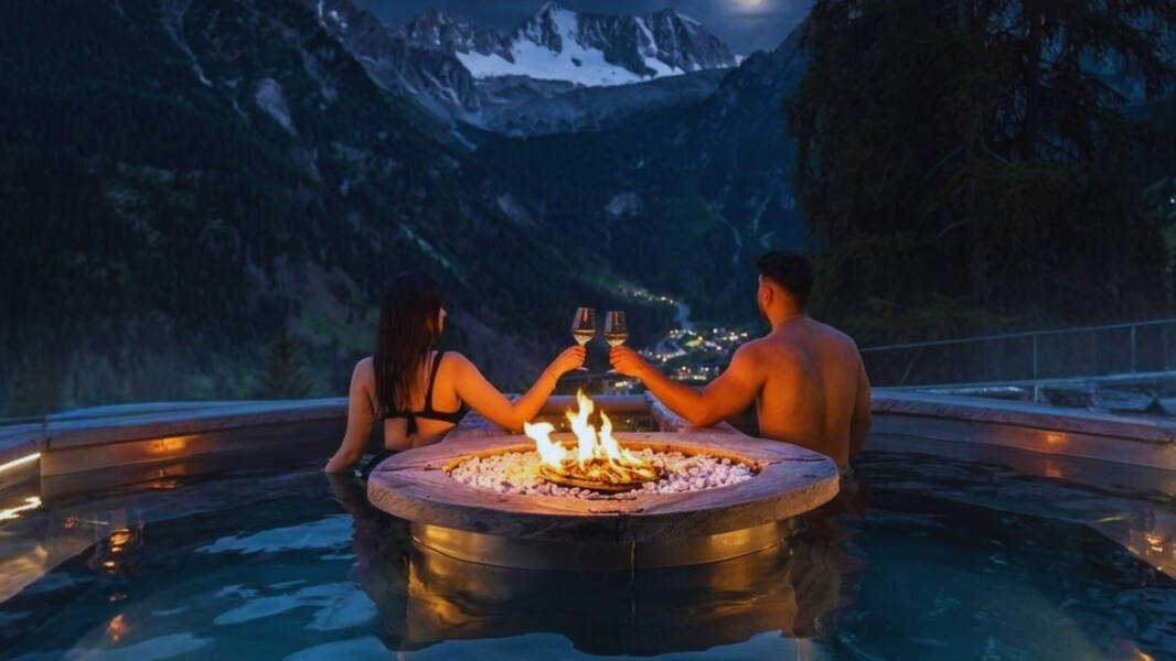 Star&Champagne Fire Hot Tub